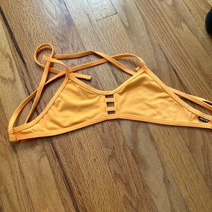 Jolyn bikini top